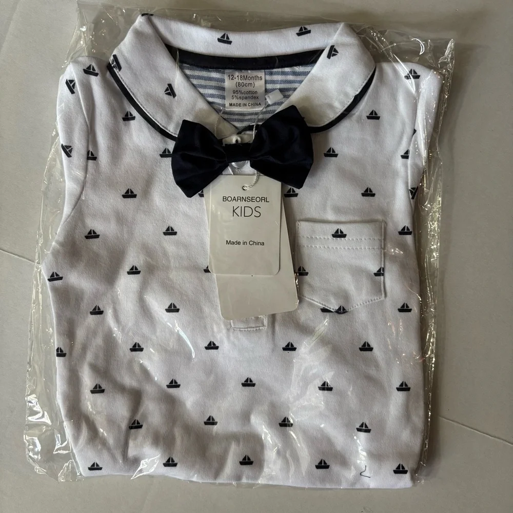 Boardnseorl 12-18 month 80cm. Sailboat navy shorts romper. Bow tie. Cotton/spand